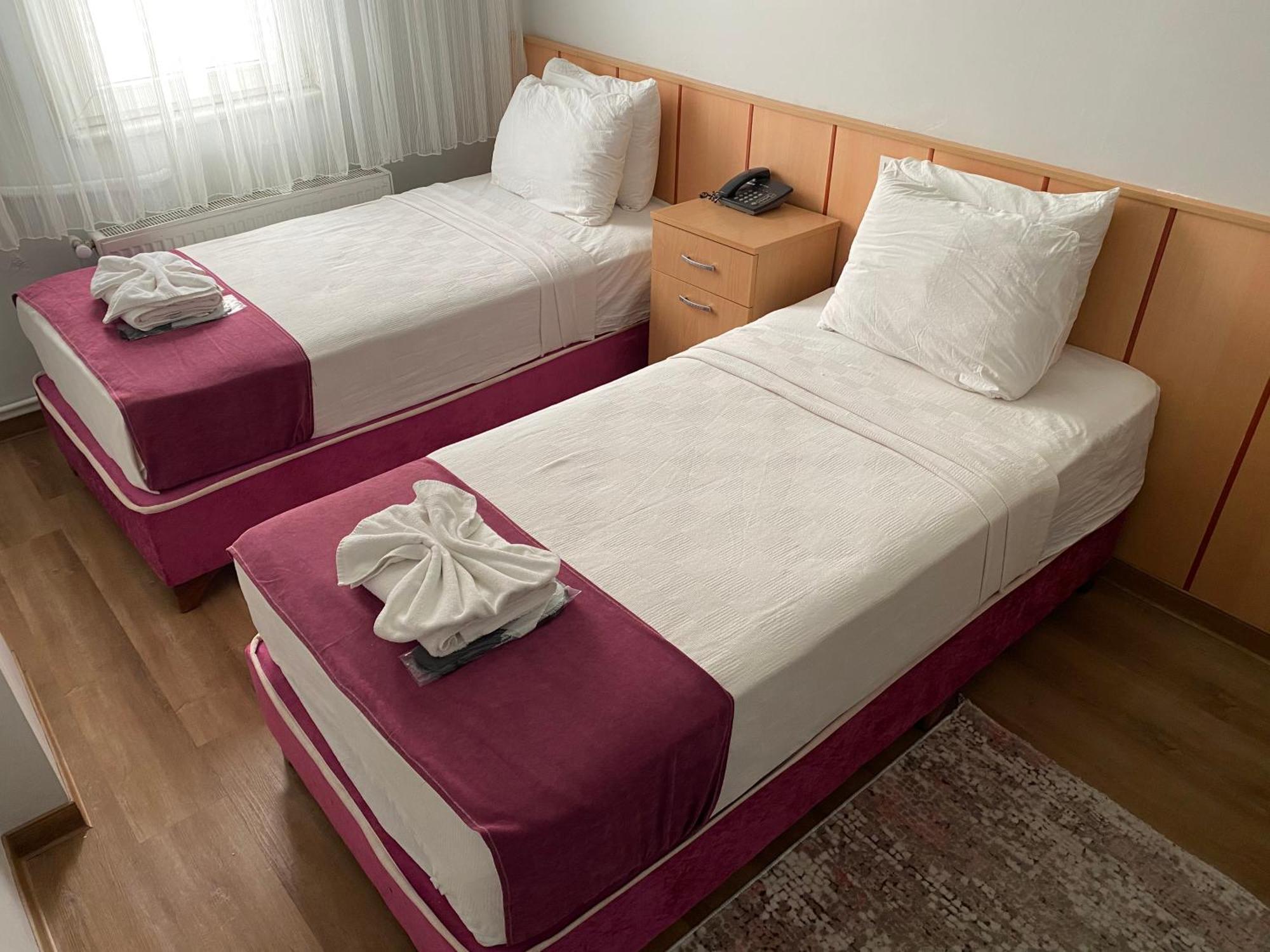 Hotel Oezsefa Provincia di Provincia di Istanbul Esterno foto